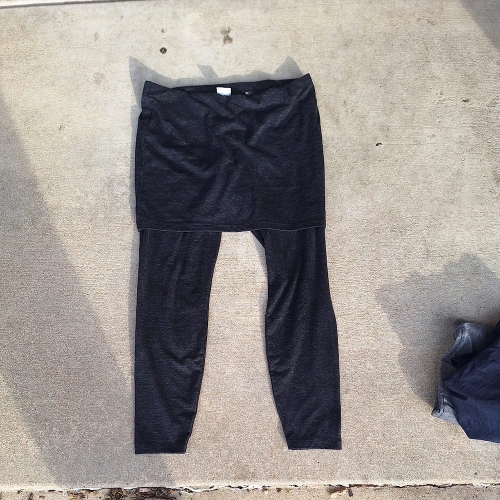 EUC *CAbi M'Leggings 3 PAIRS Skirted LEGGINGS - Picture 5 of 13